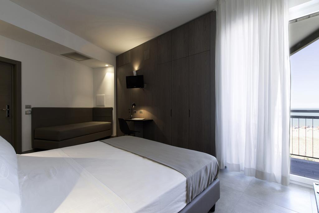 אלבה אדריאטיקה Hotel Eden מראה חיצוני תמונה